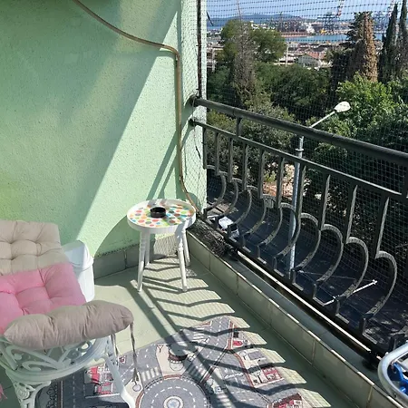 Sezoni South 2*